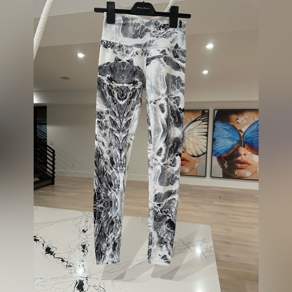 VARLEY women’s Performance First leggings in XS